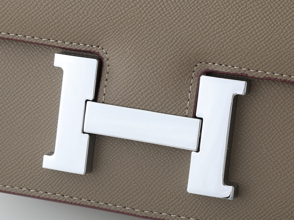 Pre-Order | Structured Crossbody Bag with Silver-Tone Hardware