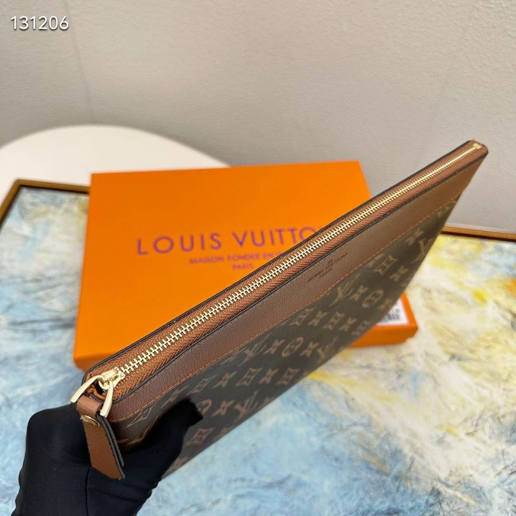 Classic Slim Clutch – Pre-Order