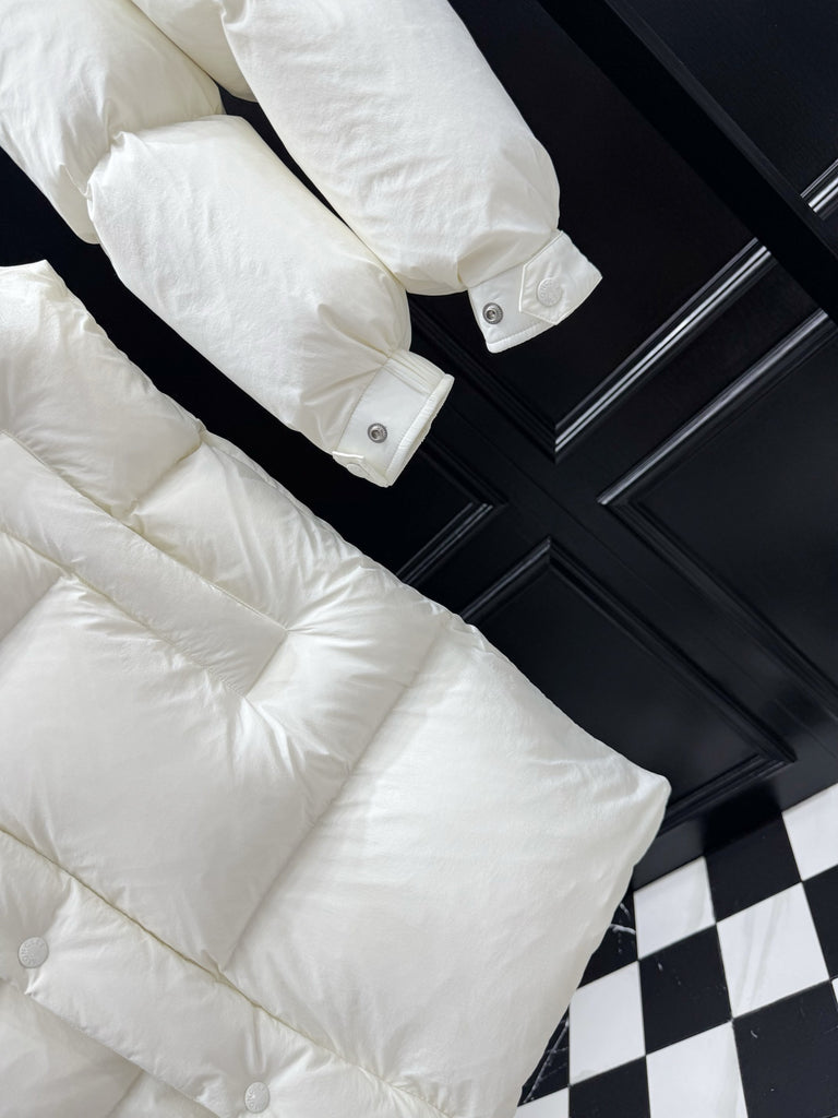 PRE-ORDER WHITE PADDED COMBO COAT/ GILET