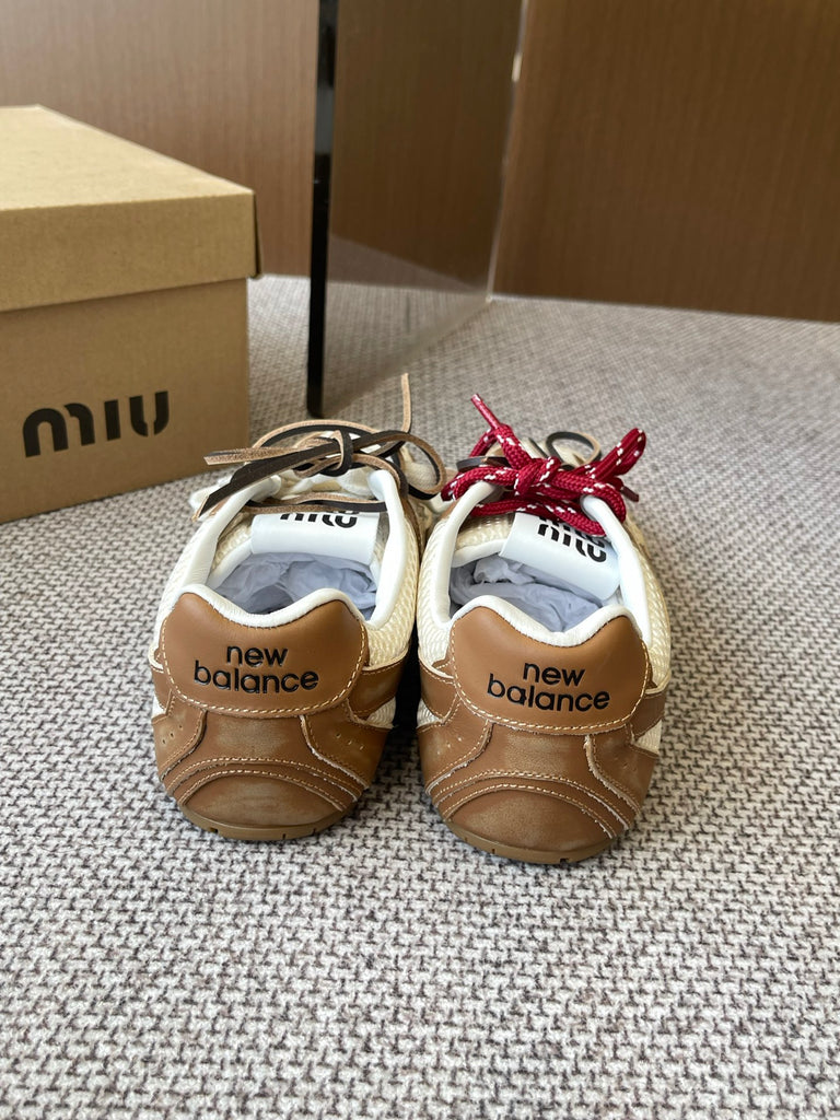 Pre-Order | Retro Panel Lace-Up Trainers – Camel & Cream