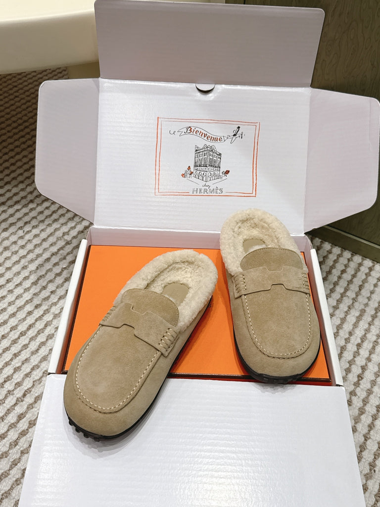 PRE-ORDER BEIGE FLUFFY MULES