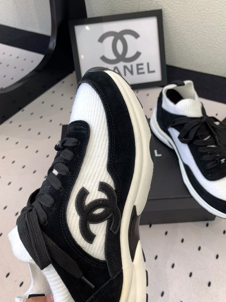 PRE-ORDER BLACK + WHITE TRAINERS