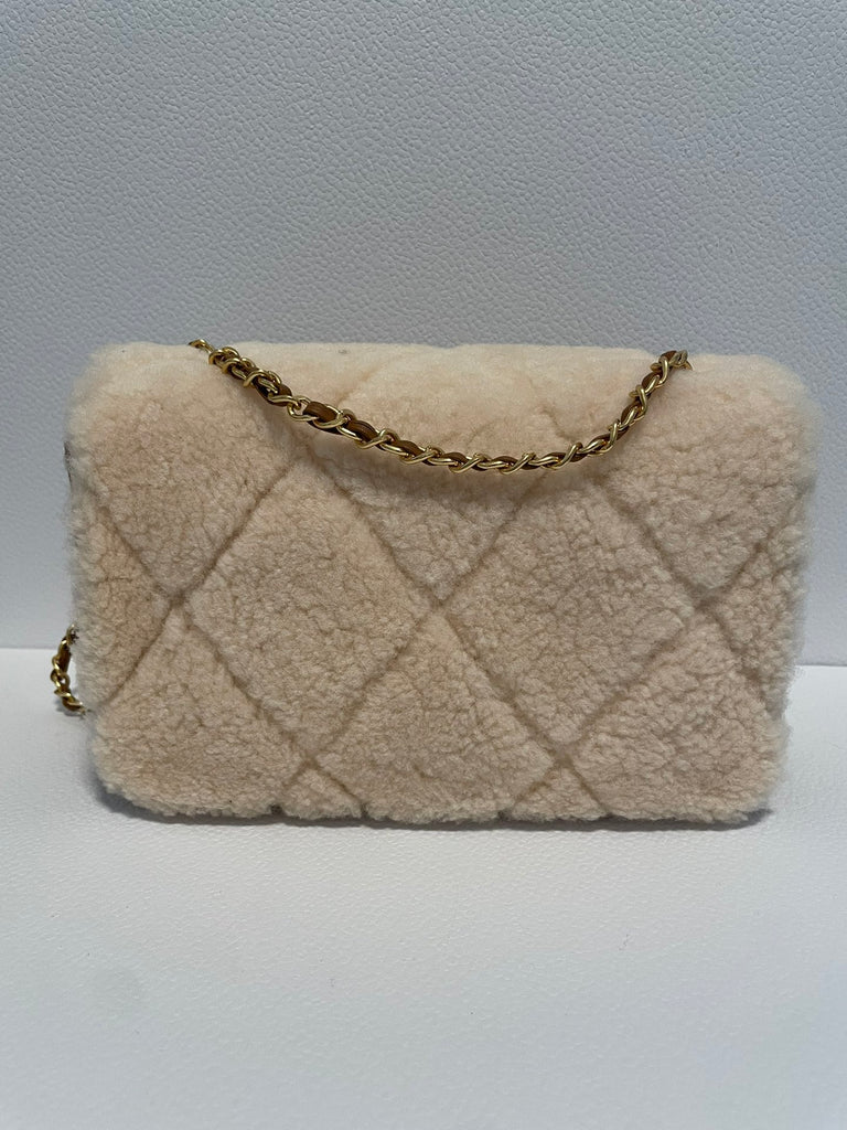Pre-Order - Shearling Quilted Chain Shoulder Bag