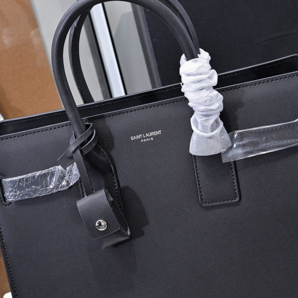 PRE-ORDER LARGE BLACK BAG