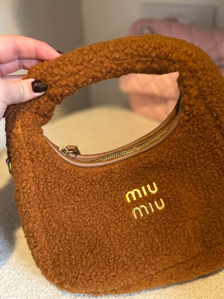 FEB SAMPLE SALE 5