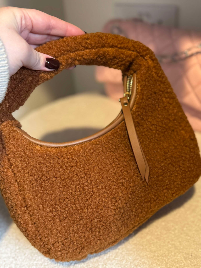 FEB SAMPLE SALE 5