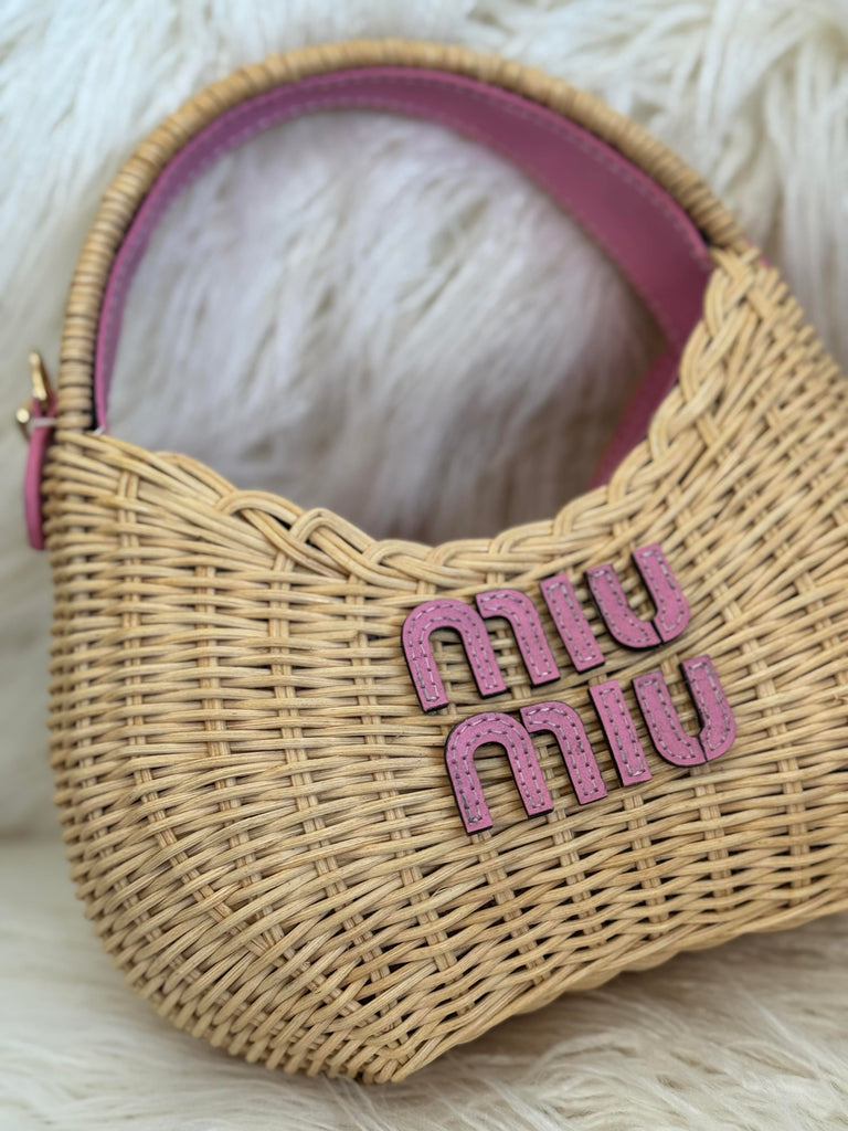 Mini Basket Bat
