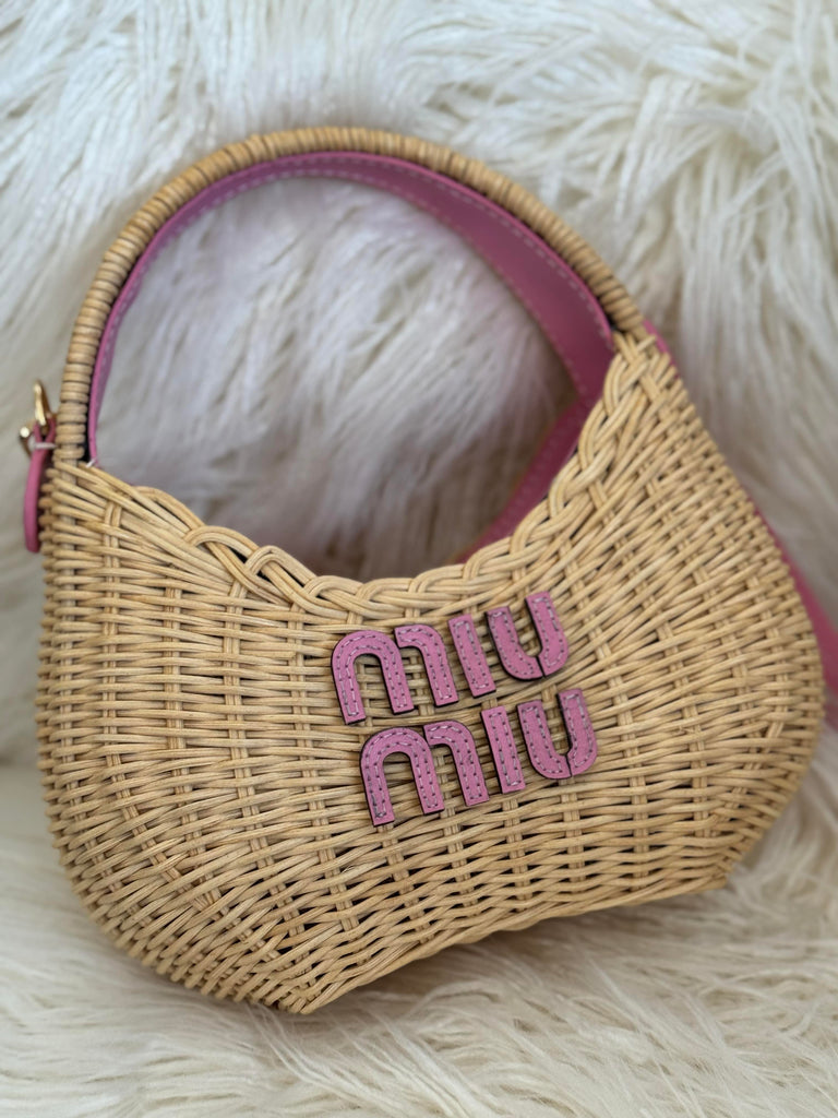 Mini Basket Bat