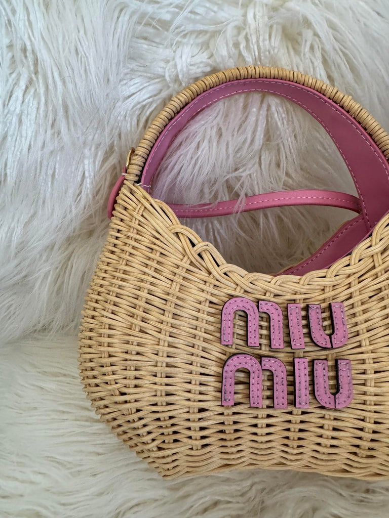 Mini Basket Bat