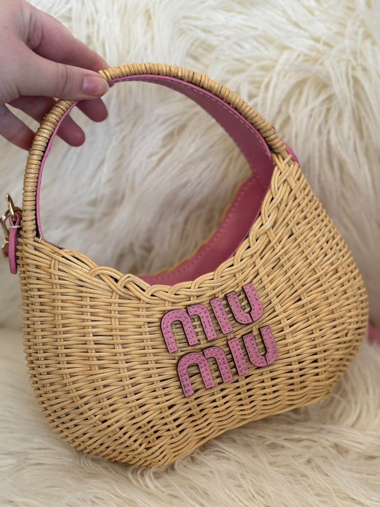 Mini Basket Bat