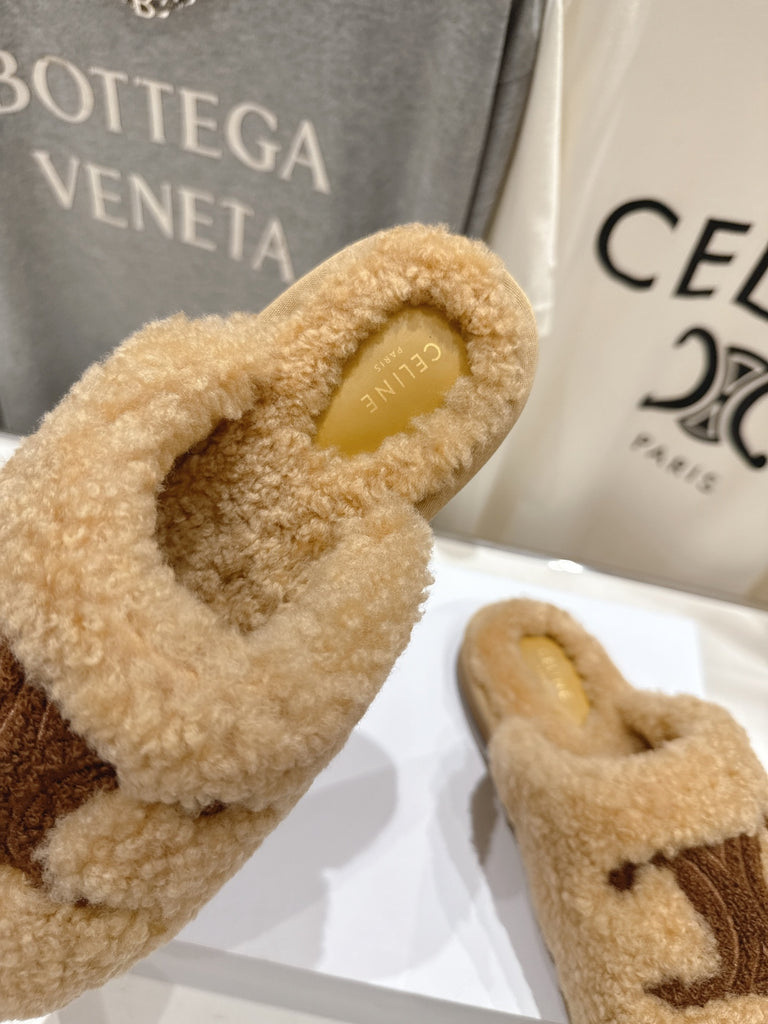 Teddy Shearling Slippers – Pre-Order
