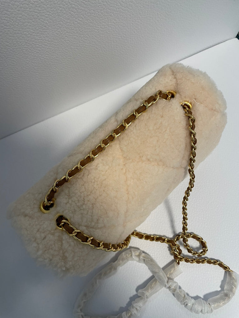 Pre-Order - Shearling Quilted Chain Shoulder Bag