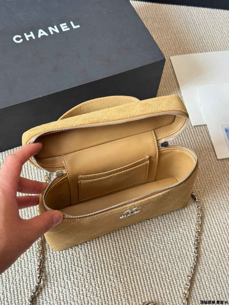 Suede Quilted Box Bag with Chain Strap – Pre-Order