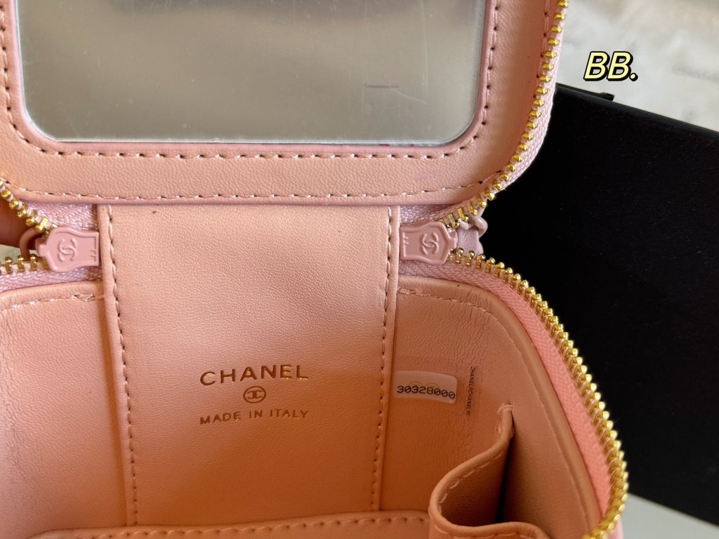 PRE-ORDER PINK MINI VANITY