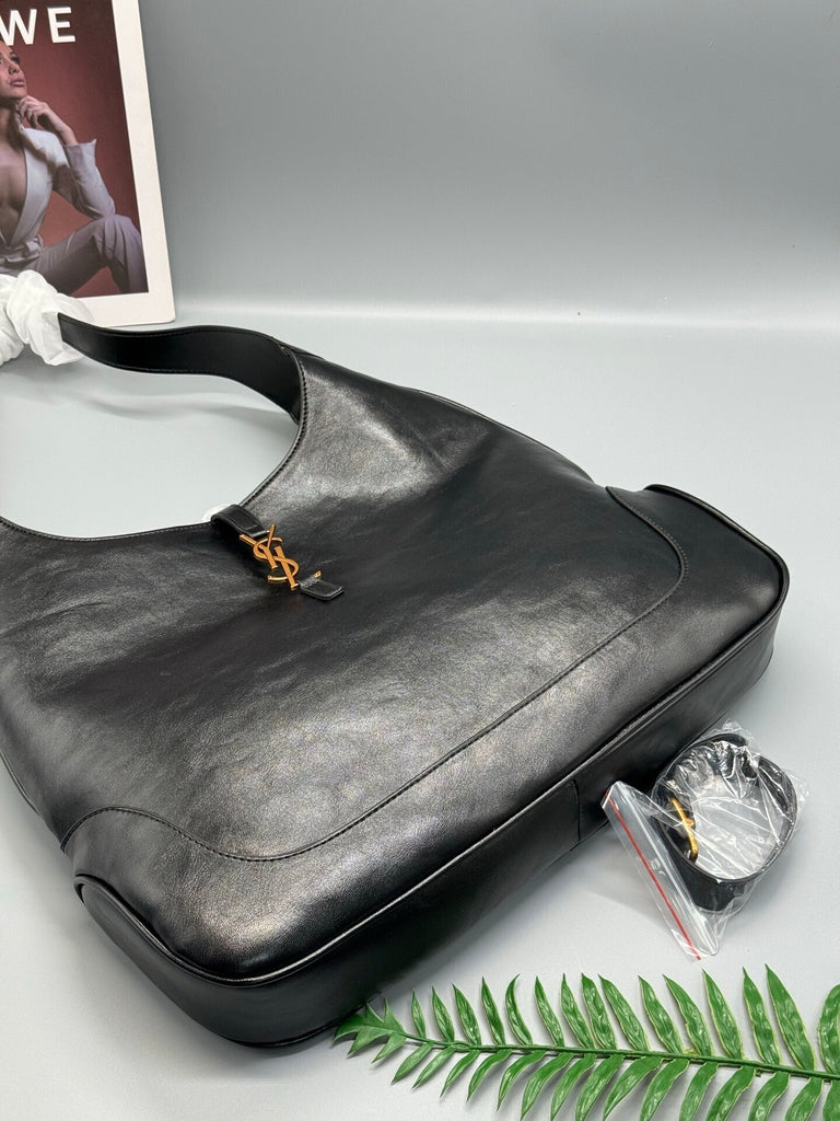 PRE-ORDER BLACK LARGE SHOULDER BAG