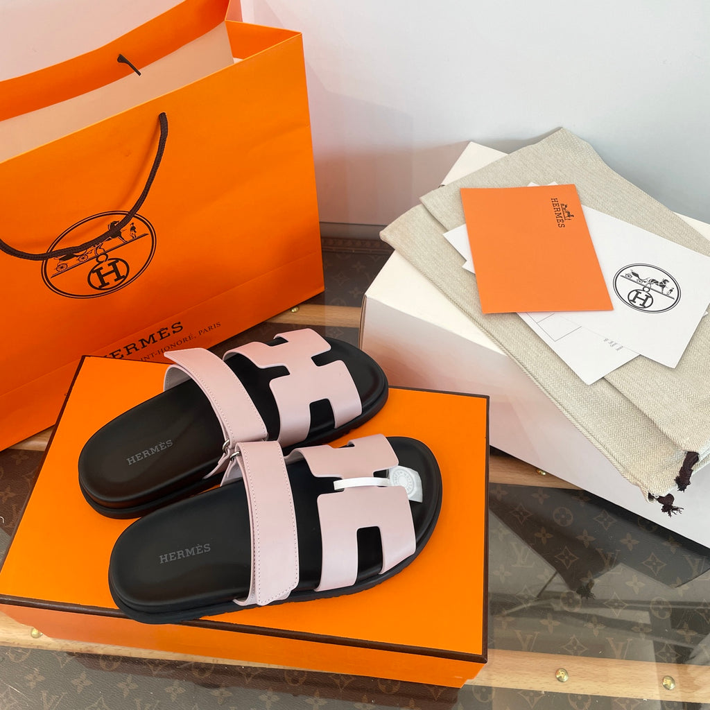 Pre-Order | Cut-Out Slide Sandals – Pink & Black