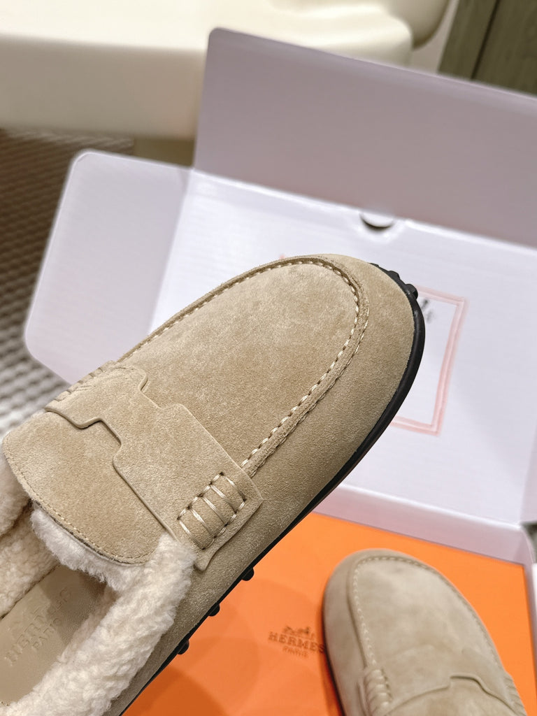 PRE-ORDER BEIGE FLUFFY MULES