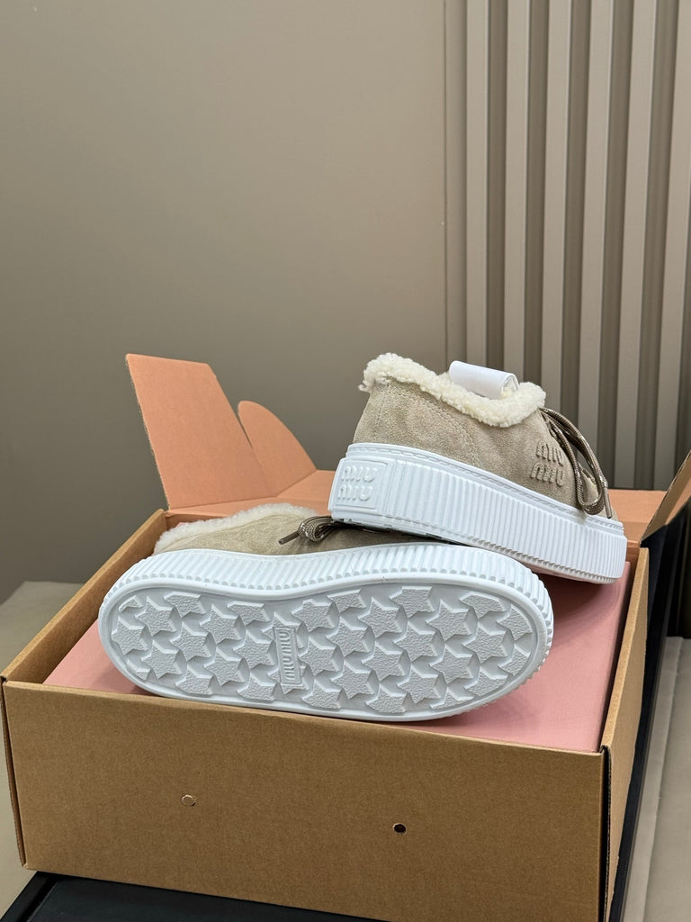 PRE-ORDER BEIGE TRAINERS