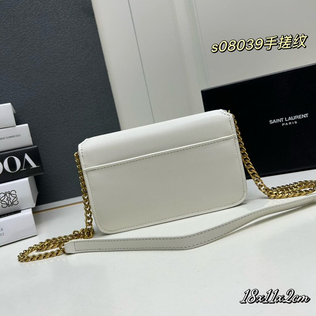 PRE-ORDER CROSS BODY BAG IN WHITE