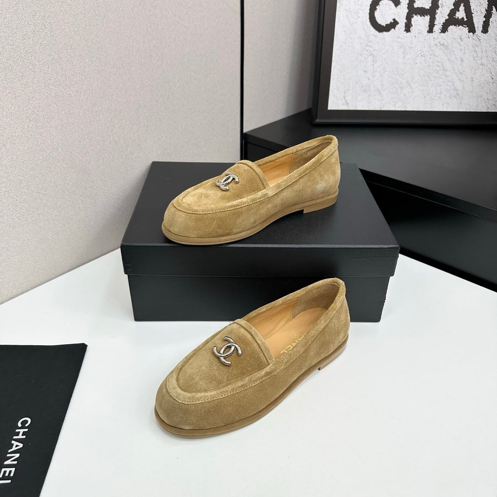 Pre-Order | Suede Loafers in Neutral Beige
