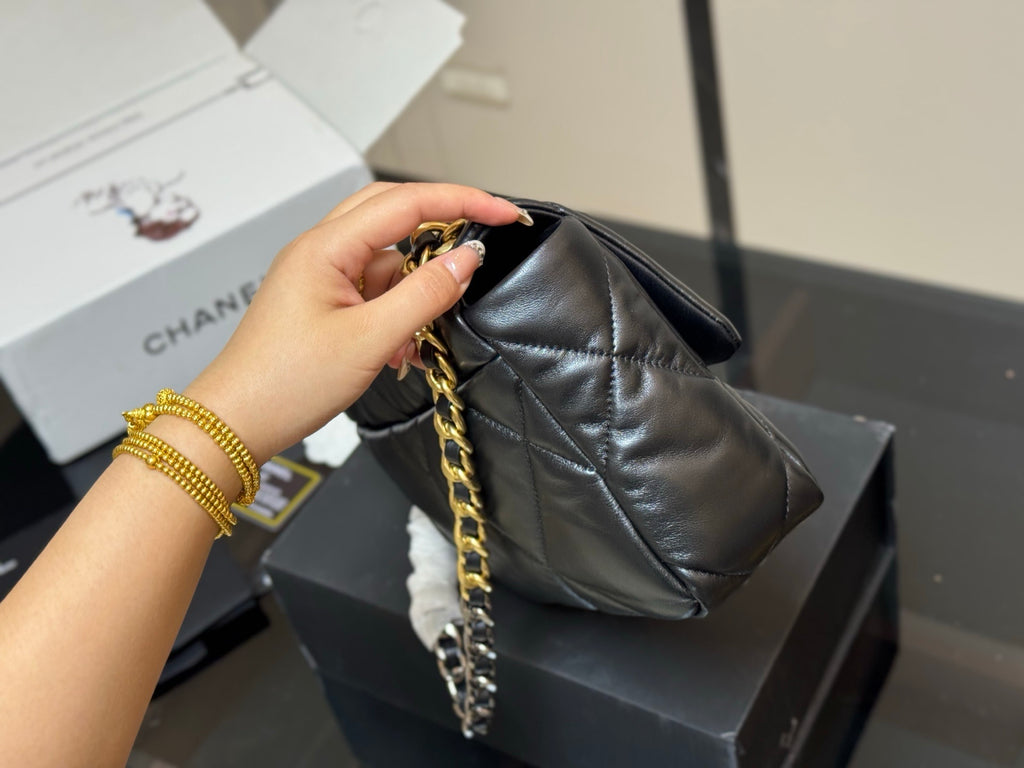 PRE-ORDER |Black Padded Bag