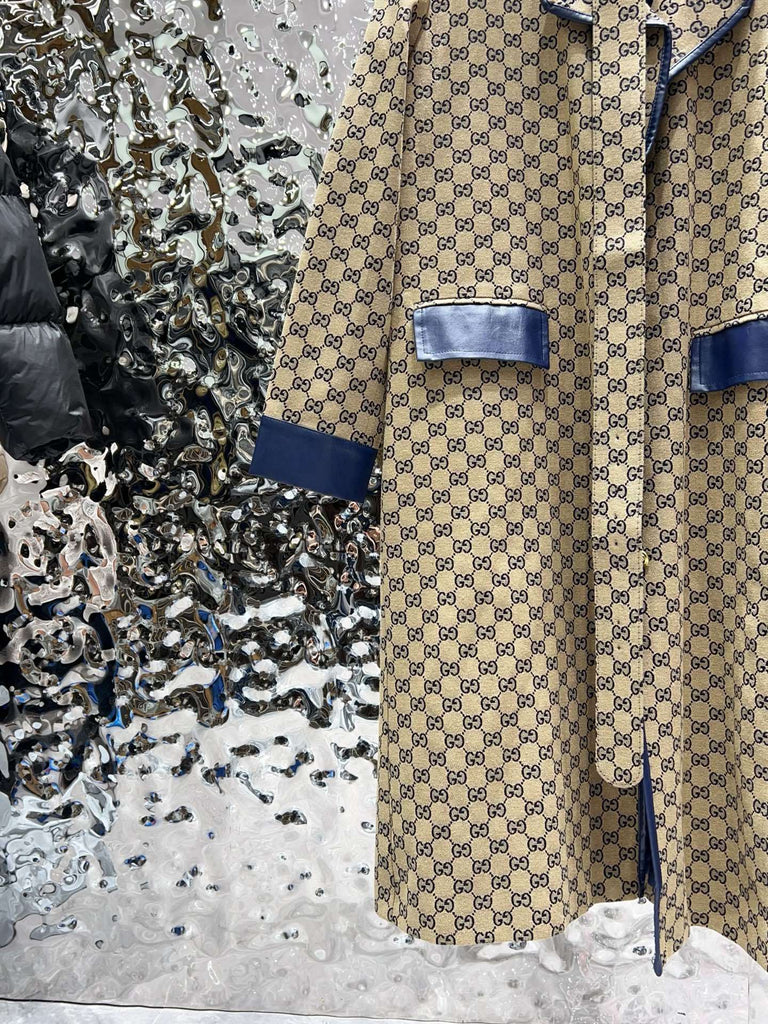 PRE-ORDER PATTERN COAT WITH BLUE DETAILS