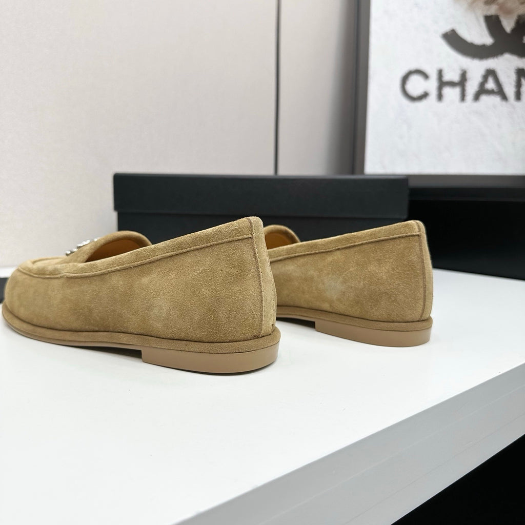 Pre-Order | Suede Loafers in Neutral Beige