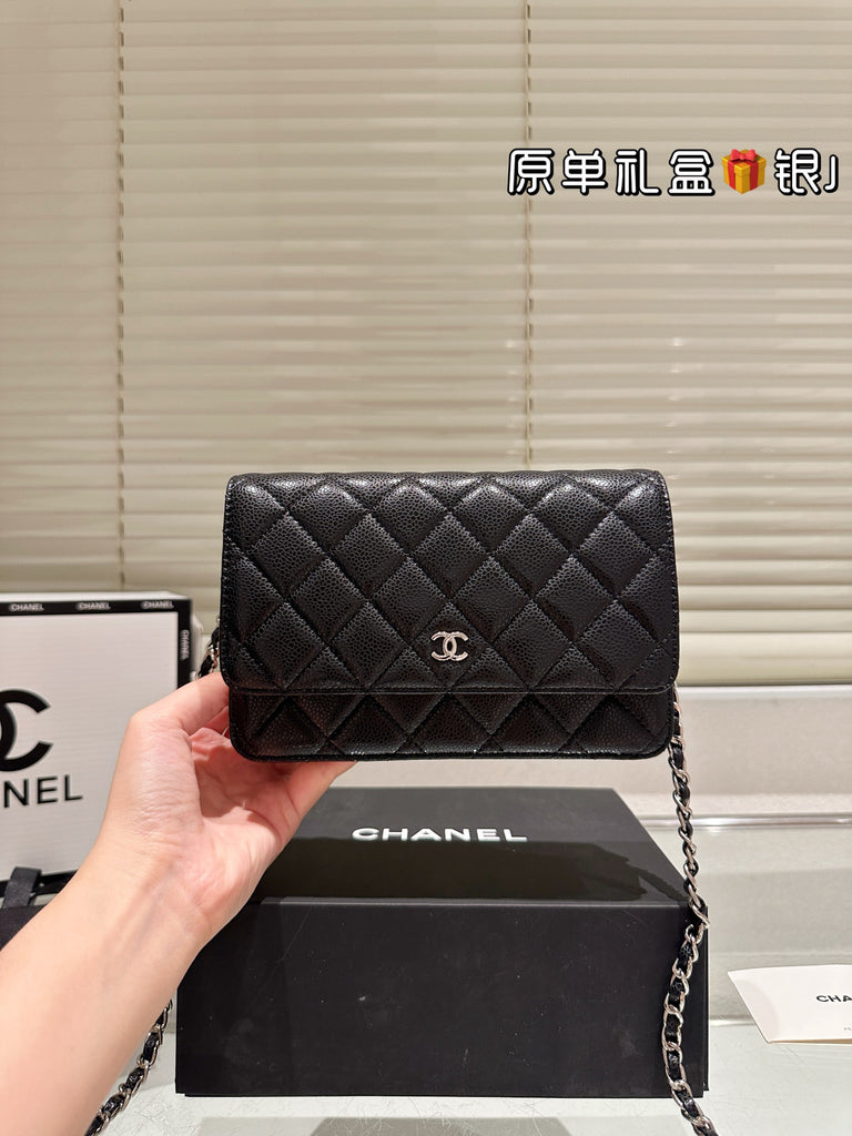 Pre-Order | Quilted Crossbody Bag – Black
