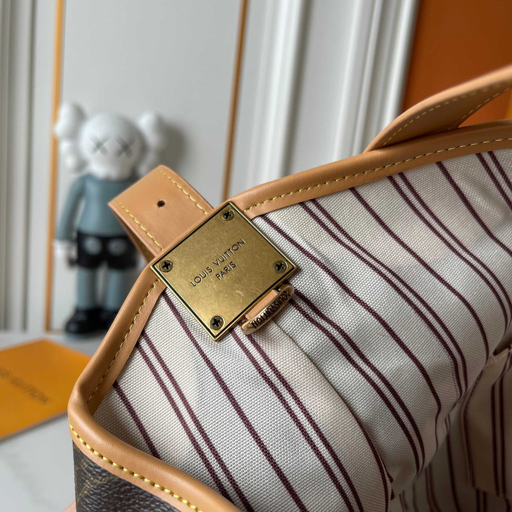 Classic Shoulder Tote – Pre-Order