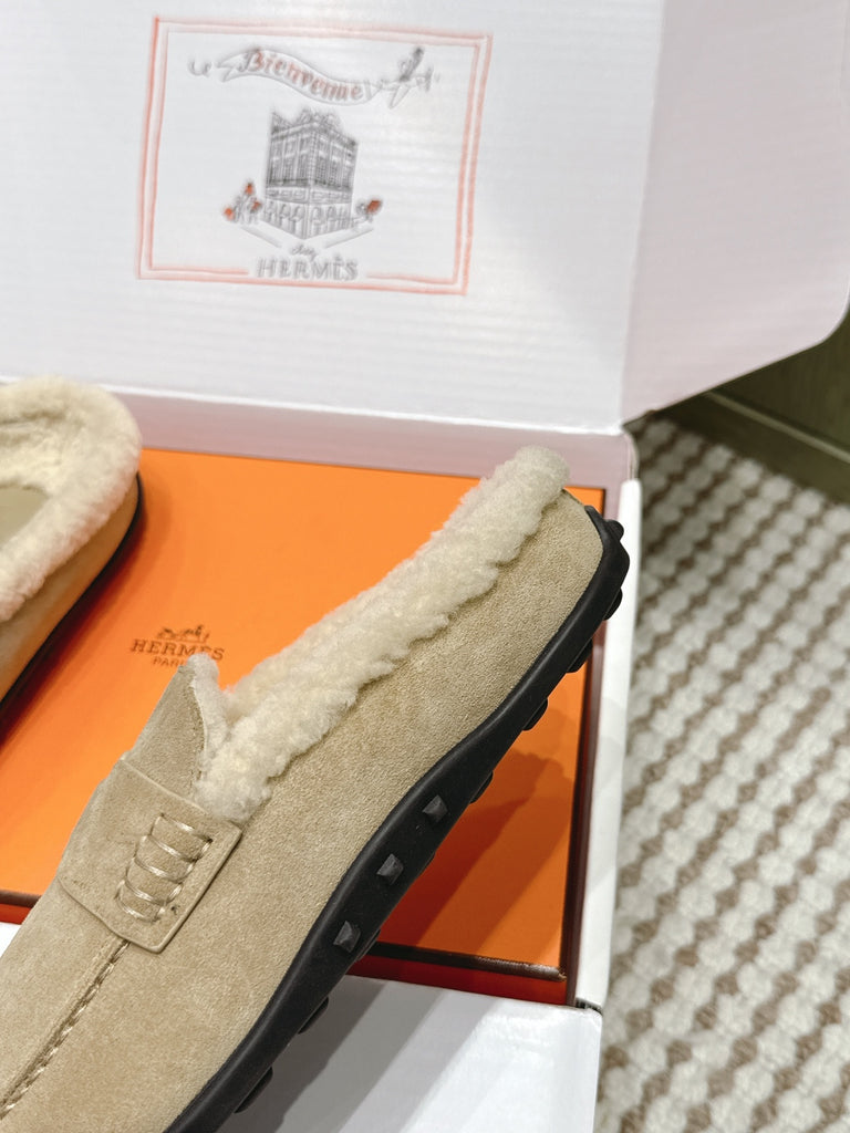 PRE-ORDER BEIGE FLUFFY MULES