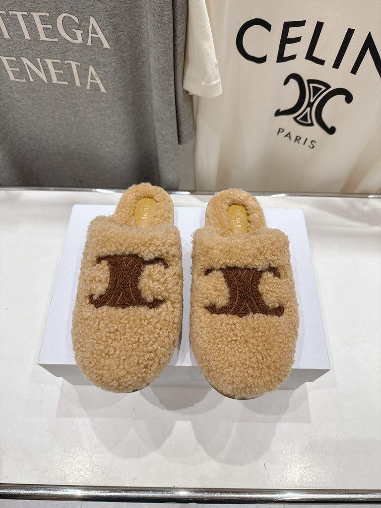 Teddy Shearling Slippers – Pre-Order