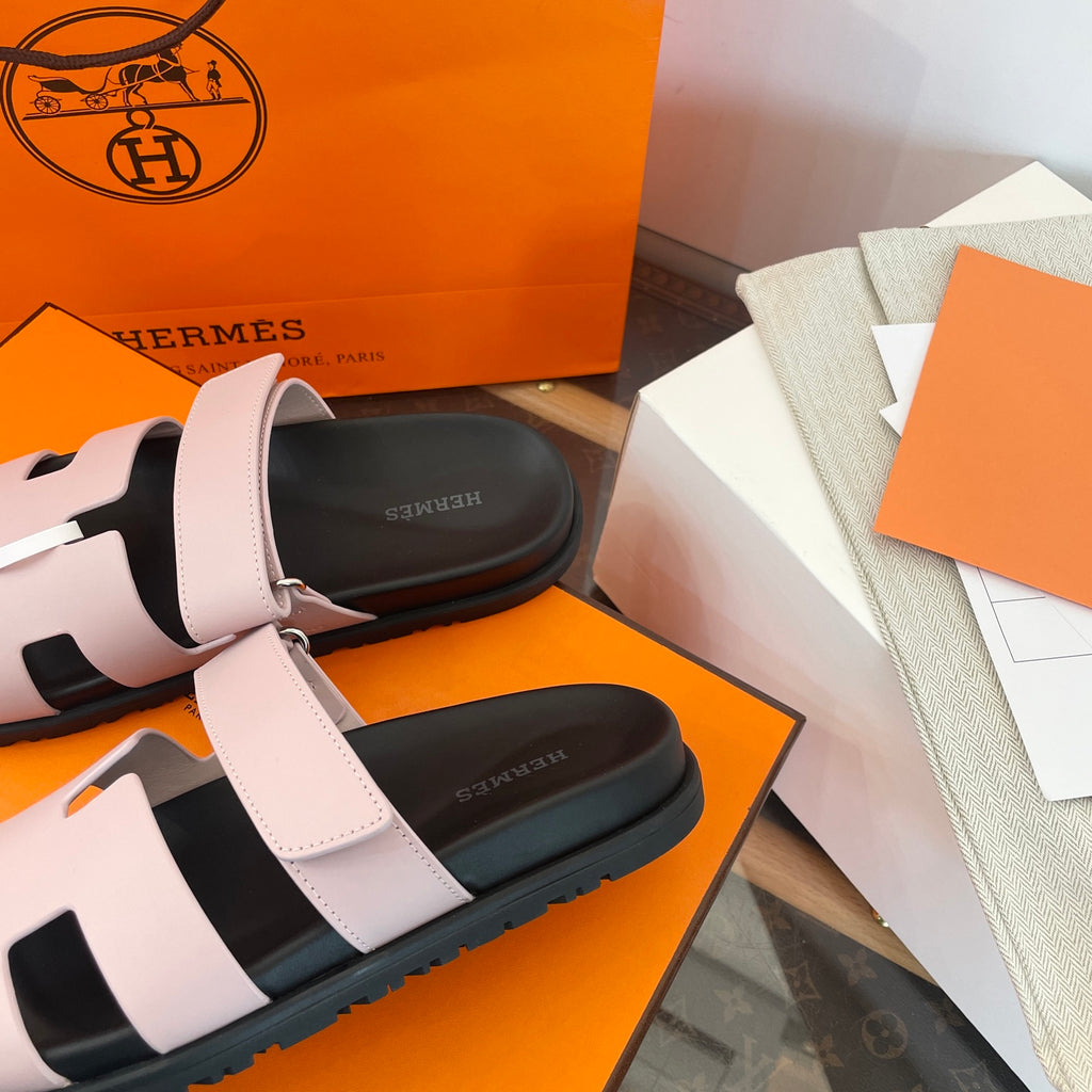 Pre-Order | Cut-Out Slide Sandals – Pink & Black