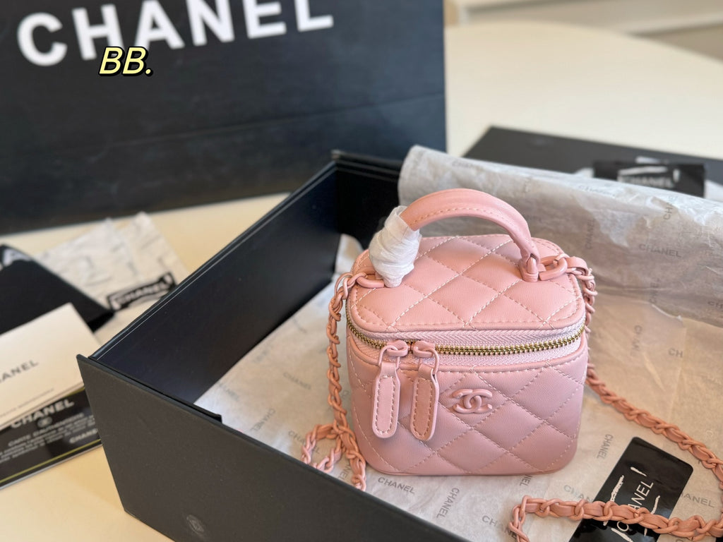 PRE-ORDER PINK MINI VANITY