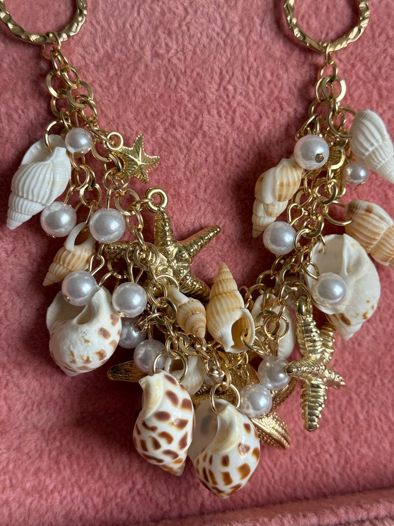 Statement Seashell Necklace