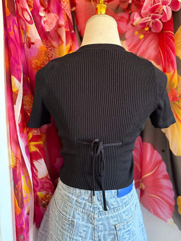 JULY SAMPLE SALE 25 SIZE L