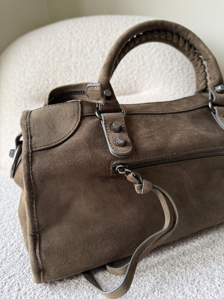 Town Girl Bag in Wasteland Green