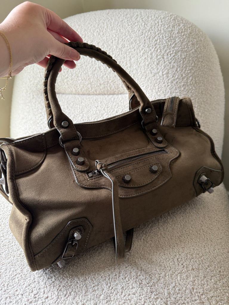 Town Girl Bag in Wasteland Green