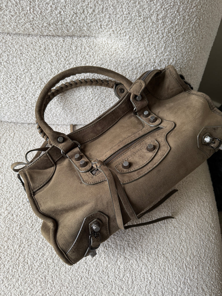 Town Girl Bag in Wasteland Green