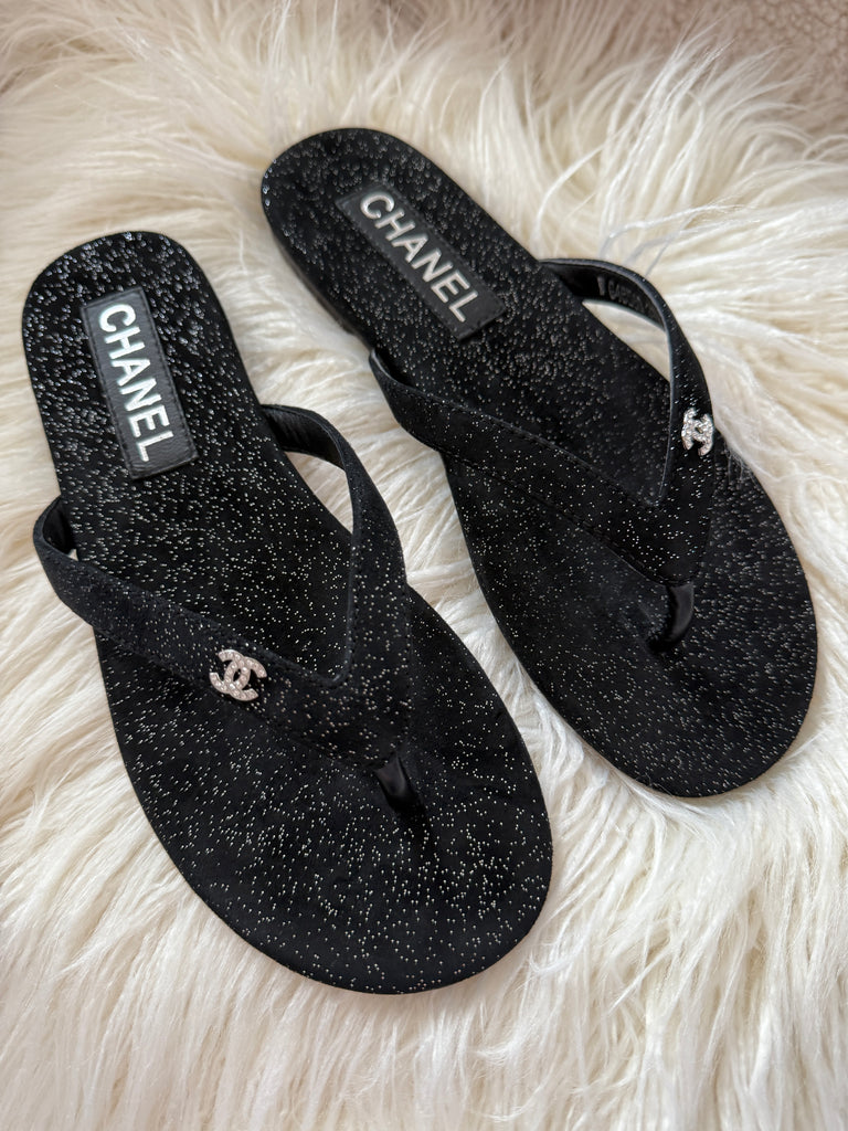Black Sparkle Thong Sandals with Silver Detailing