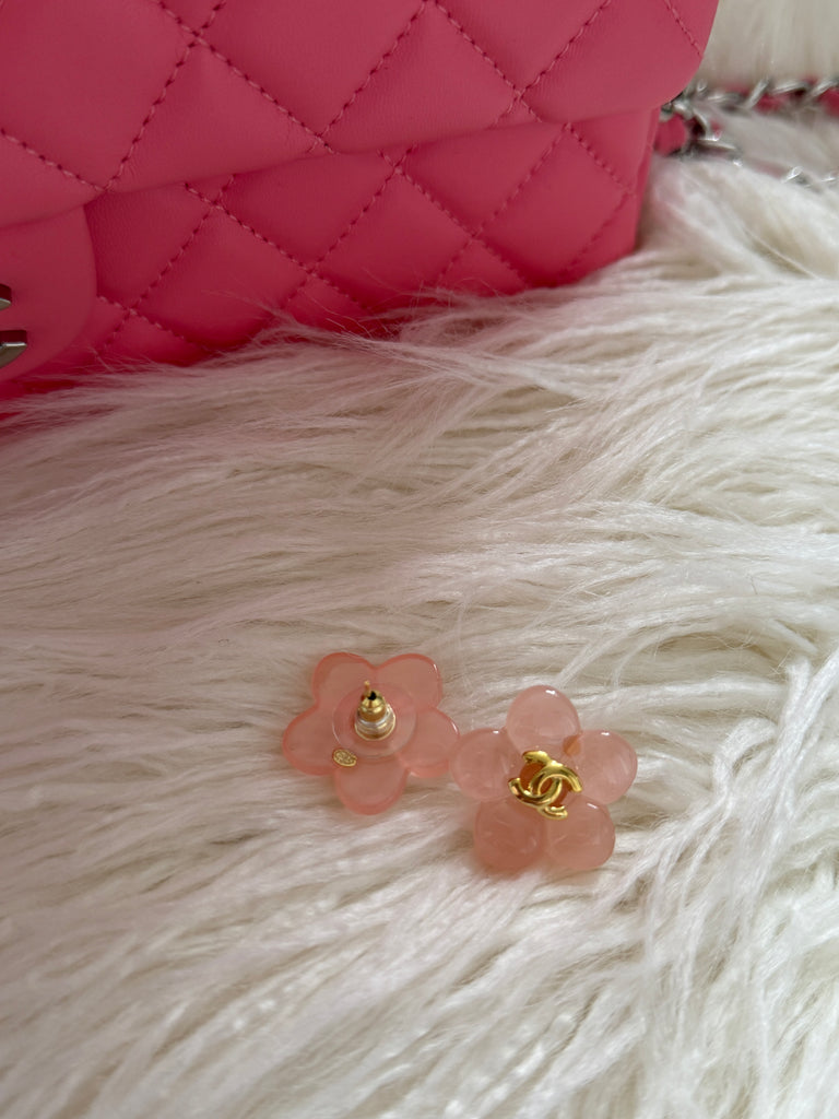 Pink Resin Flower Stud Earrings with Gold Detailing