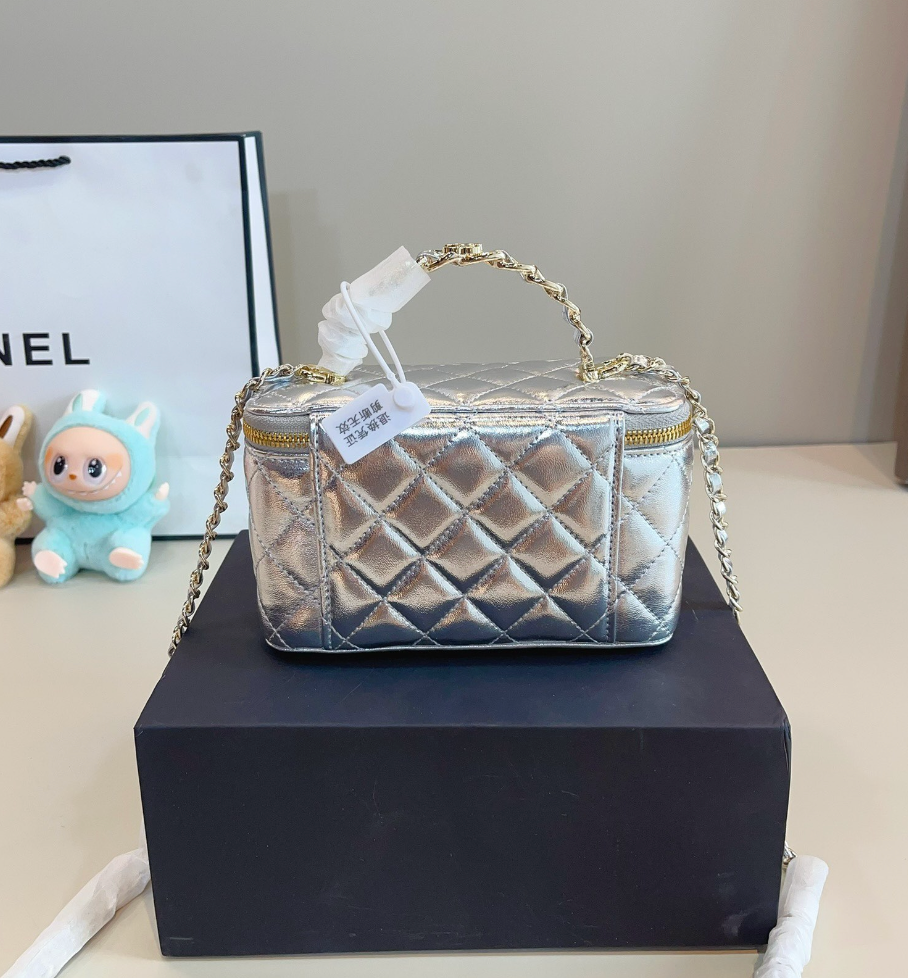 Pre-Order - Metallic Quilted Vanity-Style Bag