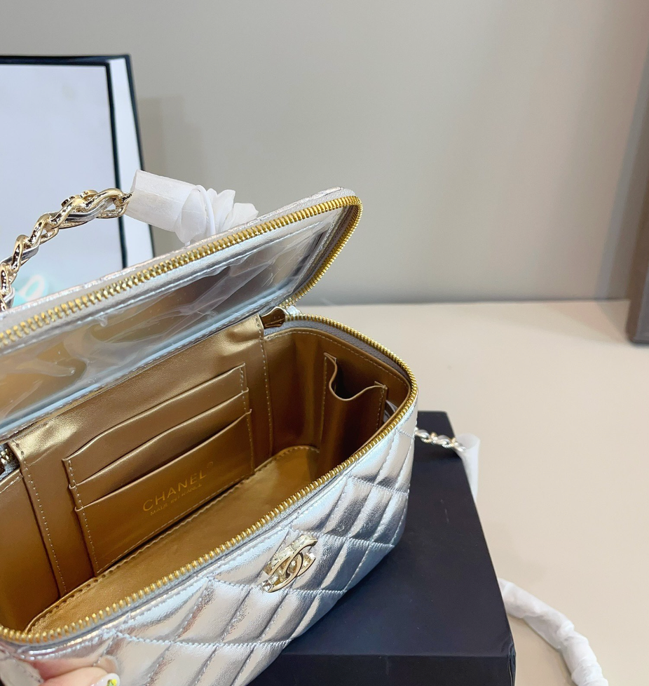Pre-Order - Metallic Quilted Vanity-Style Bag