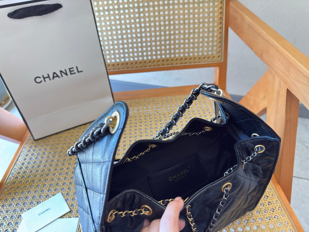 PRE-ORDER BLACK SHOULDER BAG