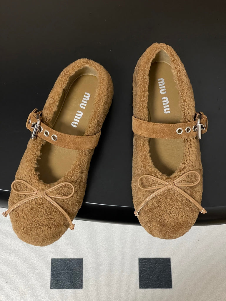 PRE-ORDER FLUFFY FLATS