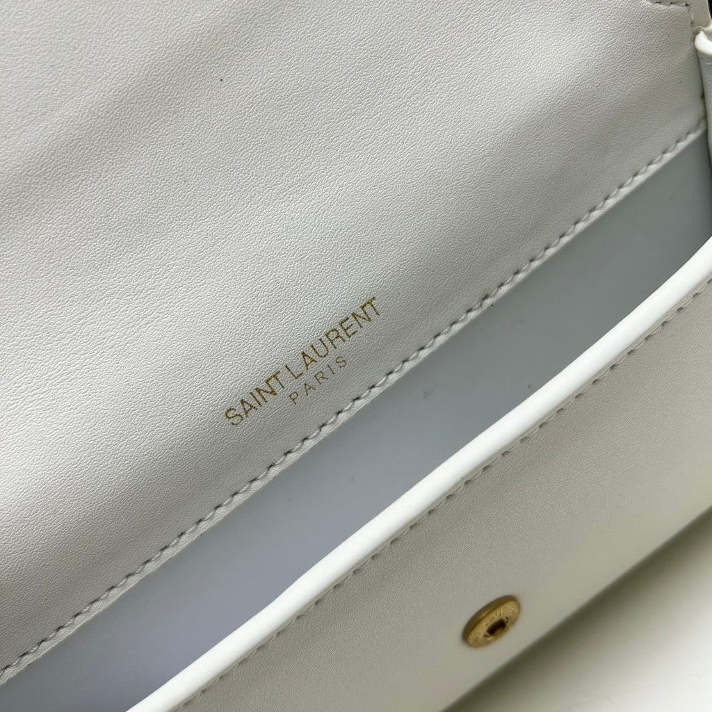 PRE-ORDER CROSS BODY BAG IN WHITE