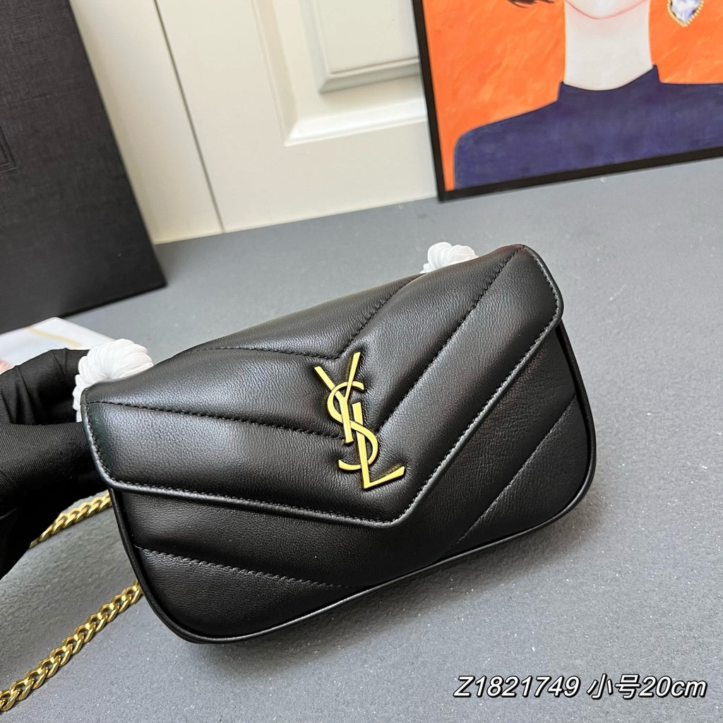 Black Quilted Mini Chain Shoulder Bag – Pre-Order