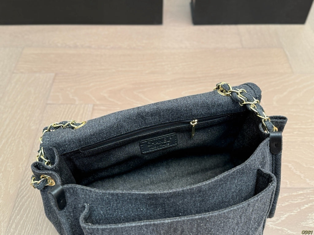 PRE-ORDER DENIM POUCH BAG