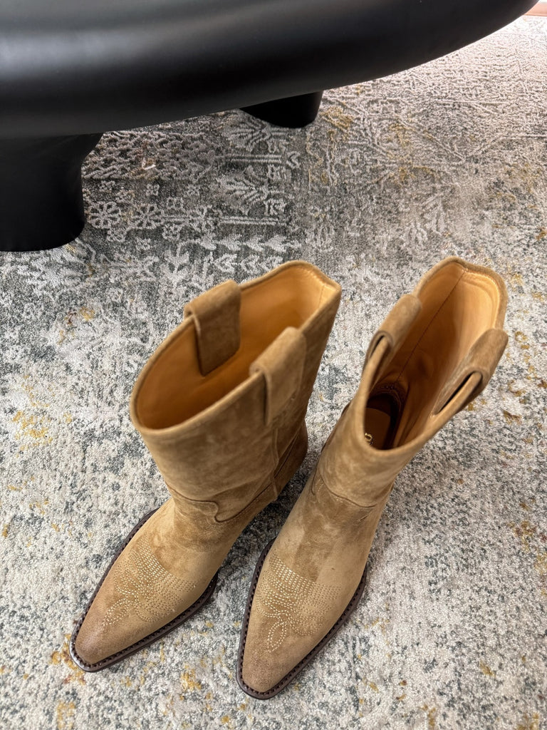 PRE-ORDER TAN COWBOY BOOTS