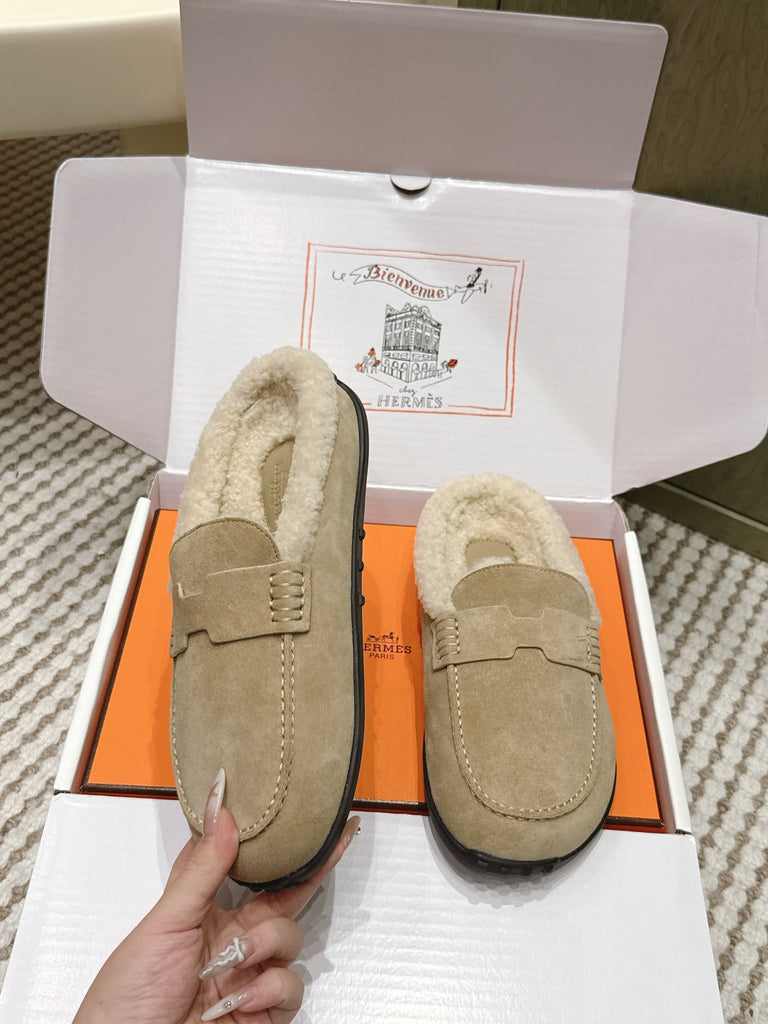 PRE-ORDER BEIGE FLUFFY MULES