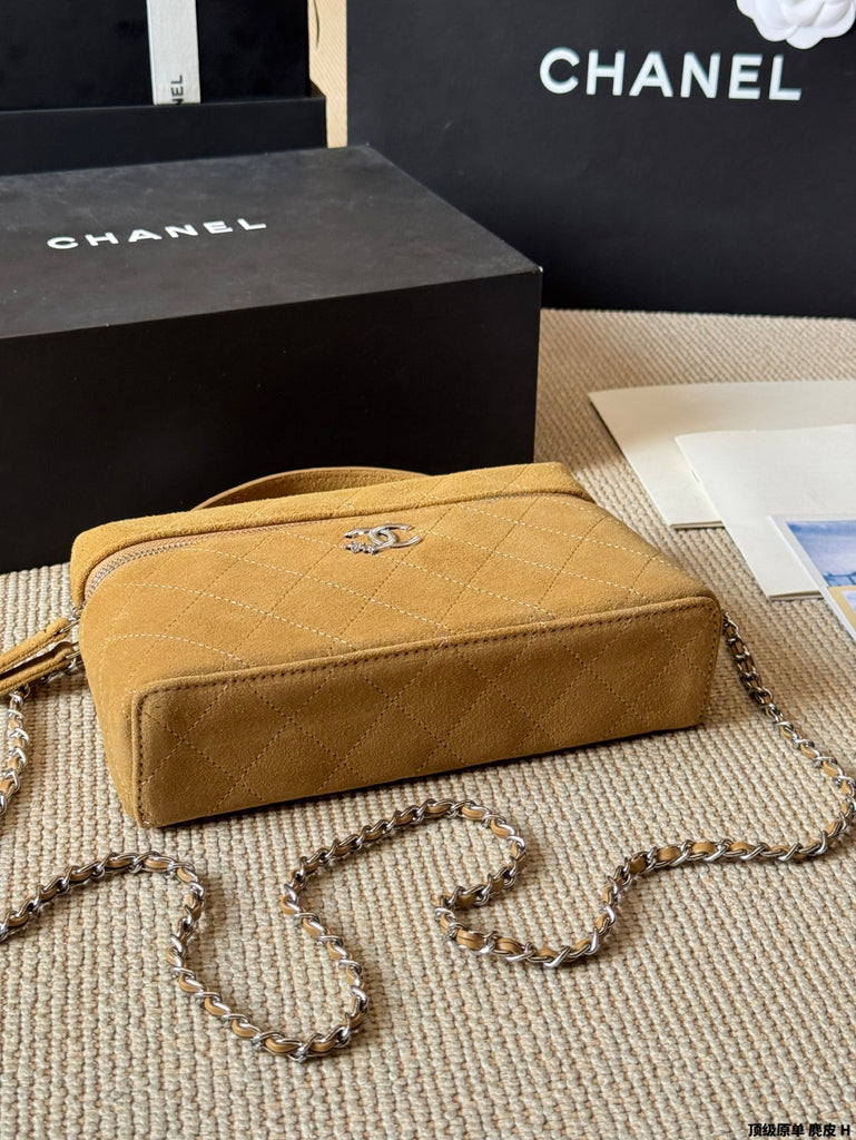 Suede Quilted Box Bag with Chain Strap – Pre-Order